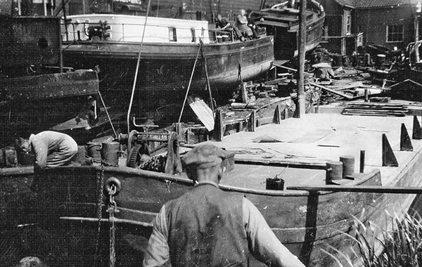 scheepswerf-matena-papendrecht-Bagger-materialen-1eeuw scheepswerf-matena-papendrecht-Bagger-materialen-1eeuw