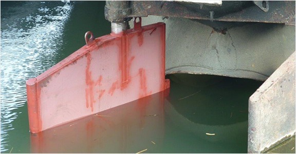 scheepswerf-matena-papendrecht-scheepsreparatie-werf-Vervanging-Vernieuwen-Roeren scheepswerf-matena-papendrecht-scheepsreparatie-werf-Vervanging-Vernieuwen-Roeren